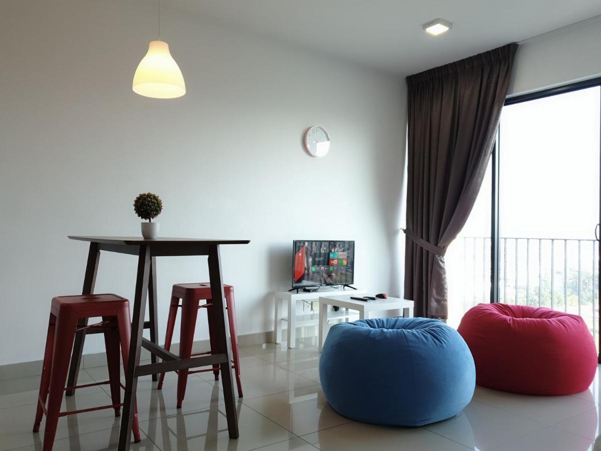 Apartment Letstay@setia Alam/city Mall/convention Centre